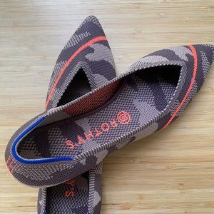 Rothy's Rare and Retired Point in Size 9